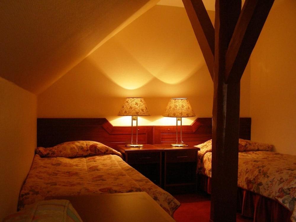 Hotel Victoria بارنو المظهر الخارجي الصورة