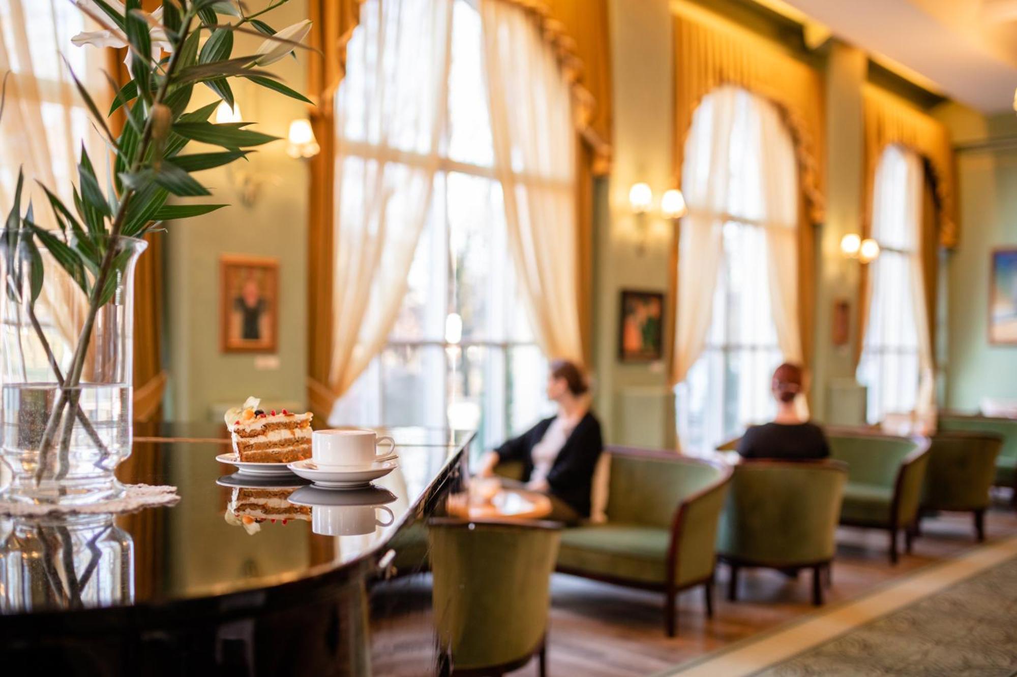 Hotel Victoria بارنو المظهر الخارجي الصورة