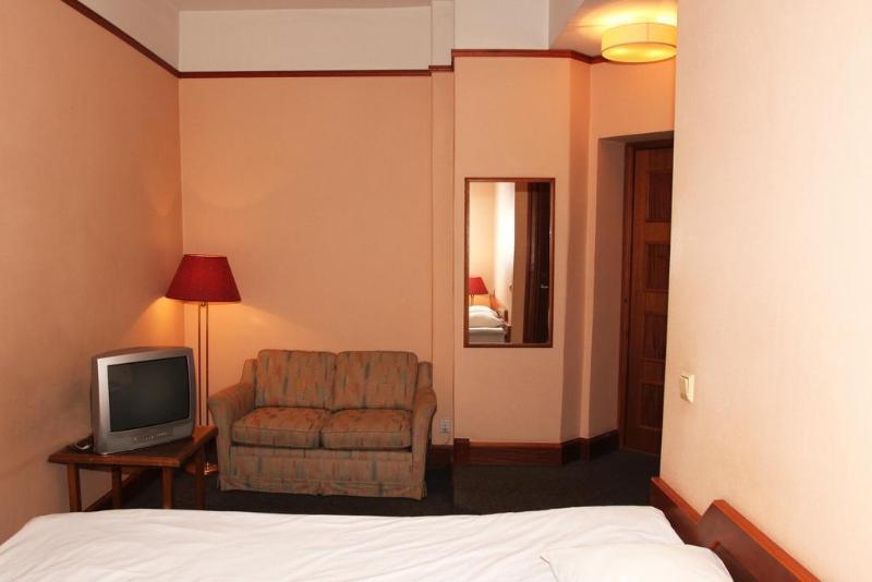 Hotel Victoria بارنو المظهر الخارجي الصورة